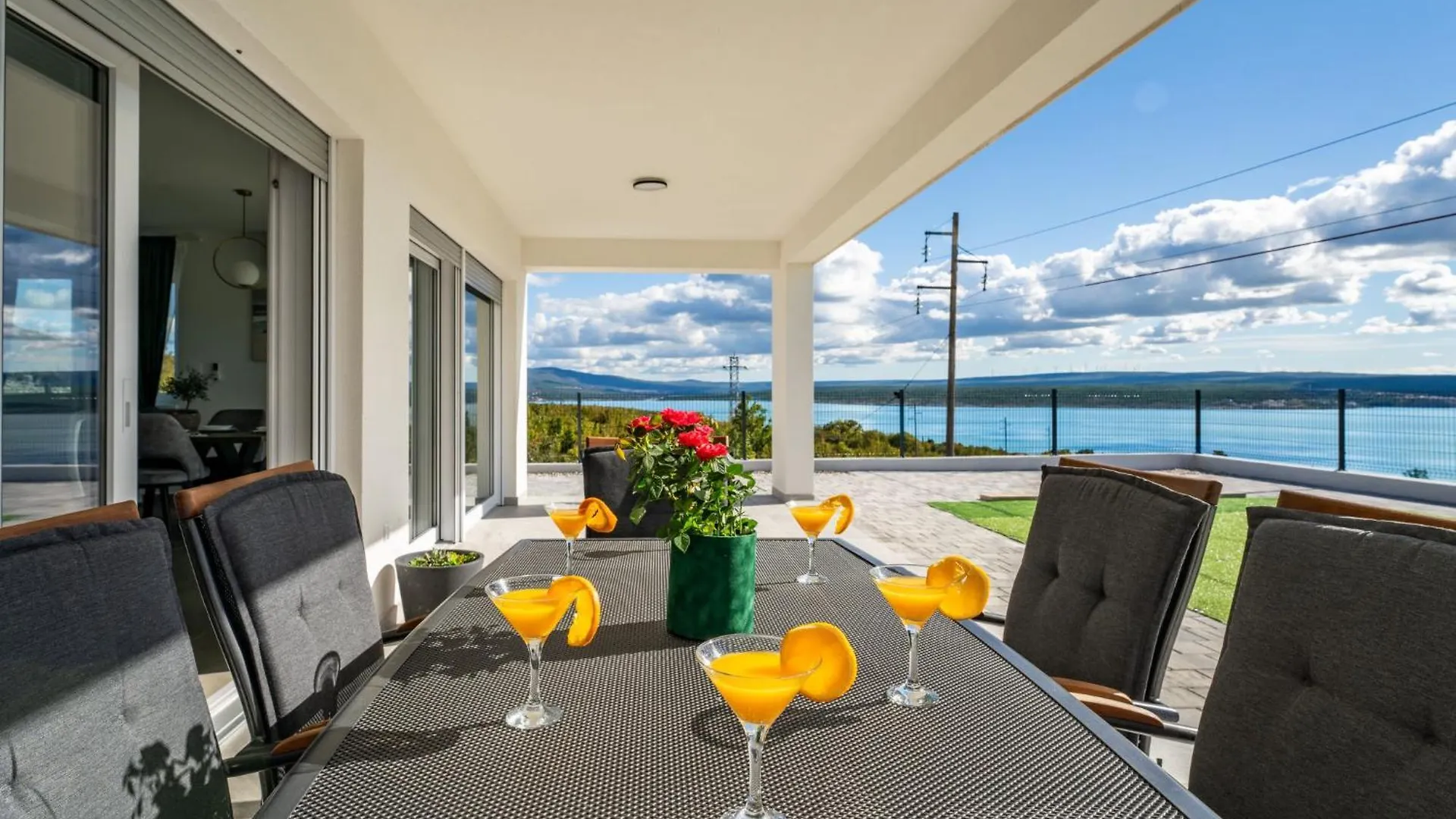 Villa Silencia By Interhome Maslenica