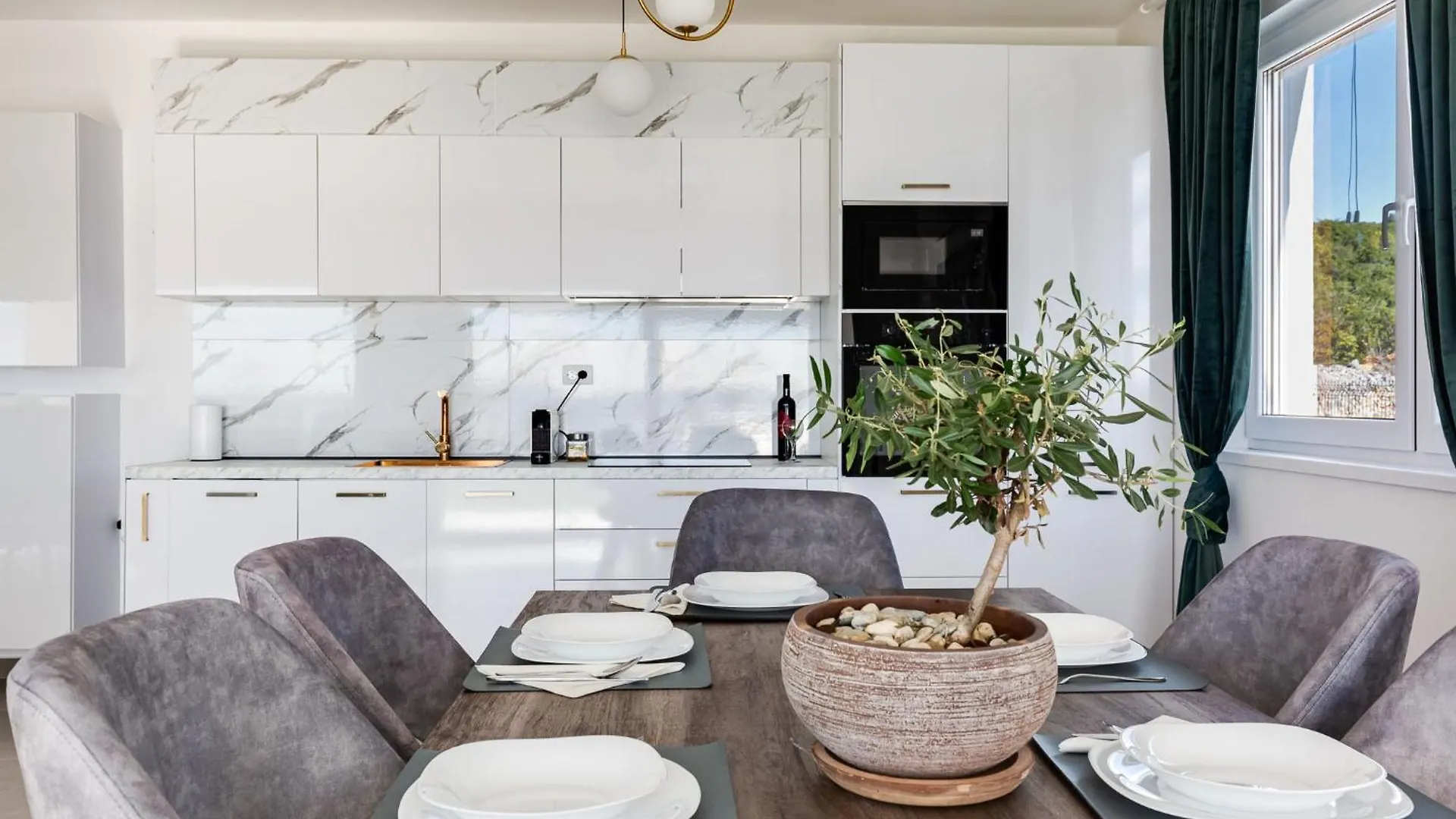 Villa Silencia By Interhome Maslenica