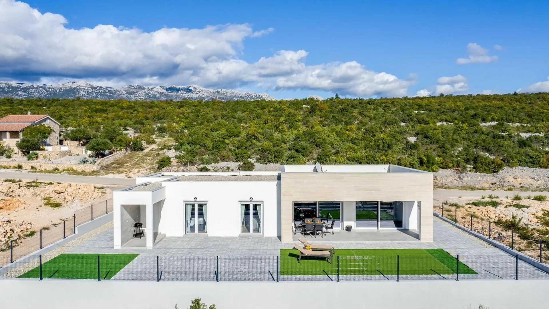 Villa Silencia By Interhome Maslenica