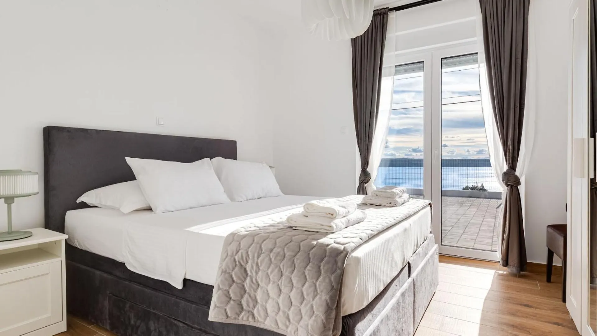 Villa Silencia By Interhome Maslenica